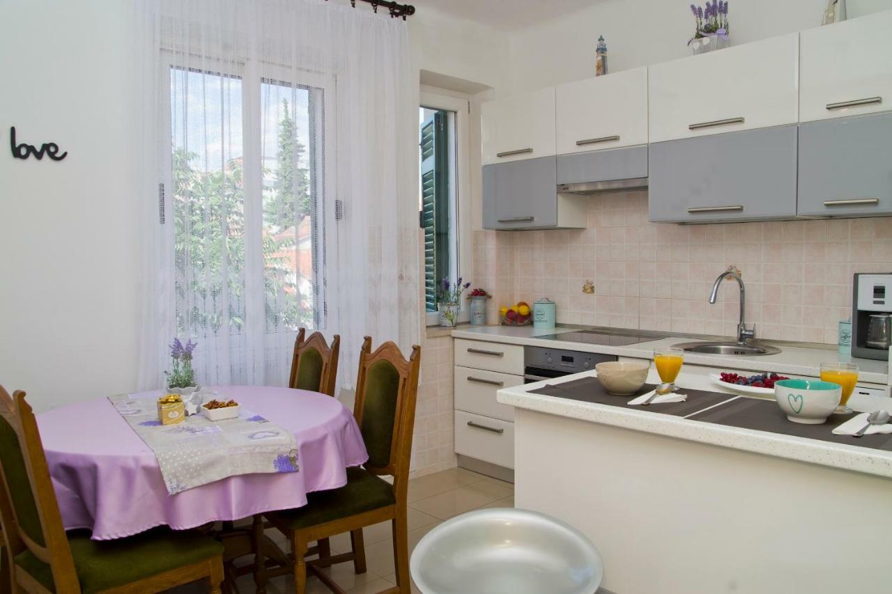ספליט Apartment Port View-5 Min From Center מראה חיצוני תמונה